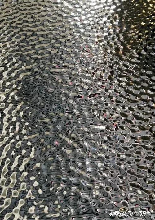  不銹鋼最騷！裝修客廳、臥室都合適<strong>不銹鋼</strong>，價(jià)格、用途…一文搞懂